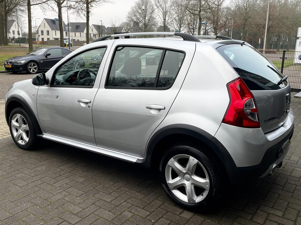 Dacia Sandero 1.6 Stepway AIRCO CARPLAY NAVI ELECT RAMEN AFNEEMBAAR TREKHAAK 16'VELGEN 3