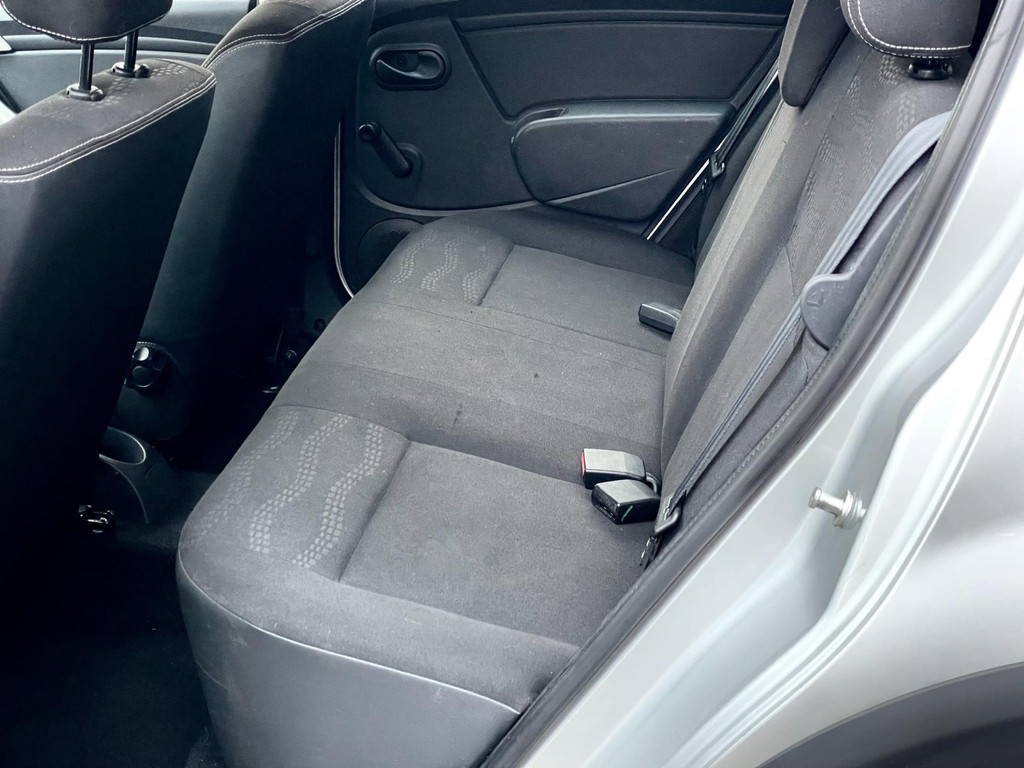 Dacia Sandero 1.6 Stepway AIRCO CARPLAY NAVI ELECT RAMEN AFNEEMBAAR TREKHAAK 16'VELGEN 36