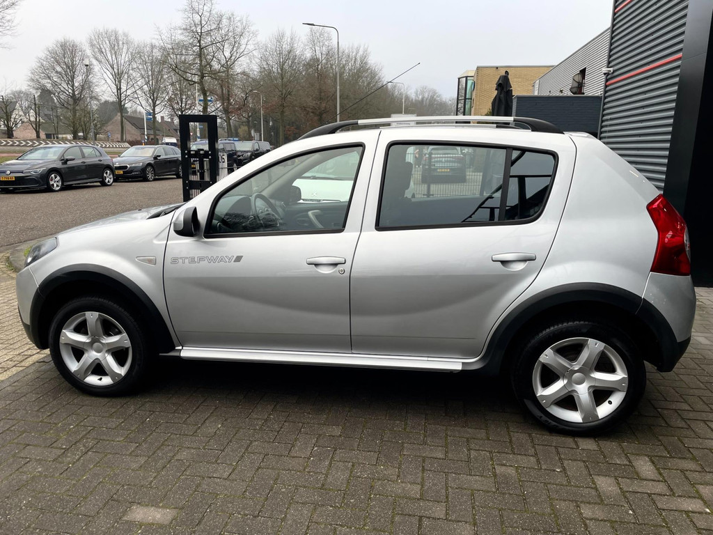 Dacia Sandero 1.6 Stepway AIRCO CARPLAY NAVI ELECT RAMEN AFNEEMBAAR TREKHAAK 16'VELGEN 6