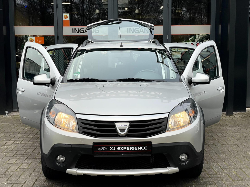 Dacia Sandero 1.6 Stepway AIRCO CARPLAY NAVI ELECT RAMEN AFNEEMBAAR TREKHAAK 16'VELGEN 7