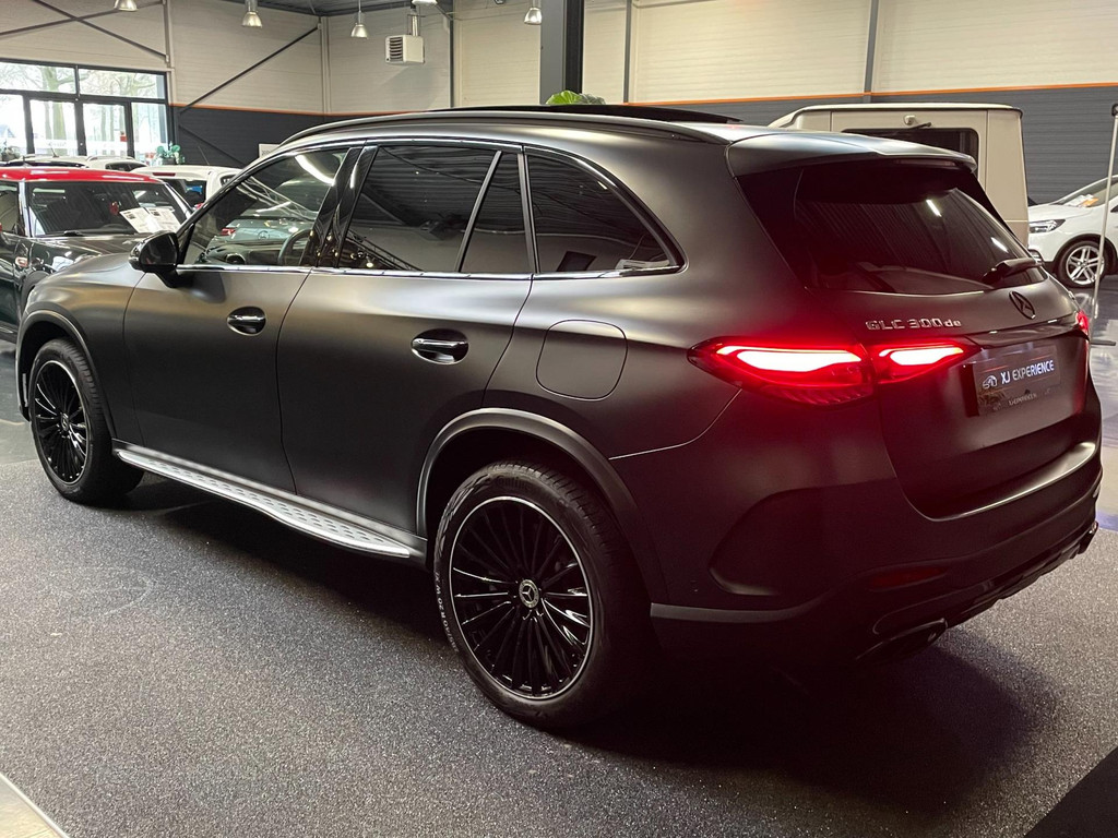 Mercedes-Benz GLC-klasse 300de 4MATIC AMG Line PANODAK HUD 26