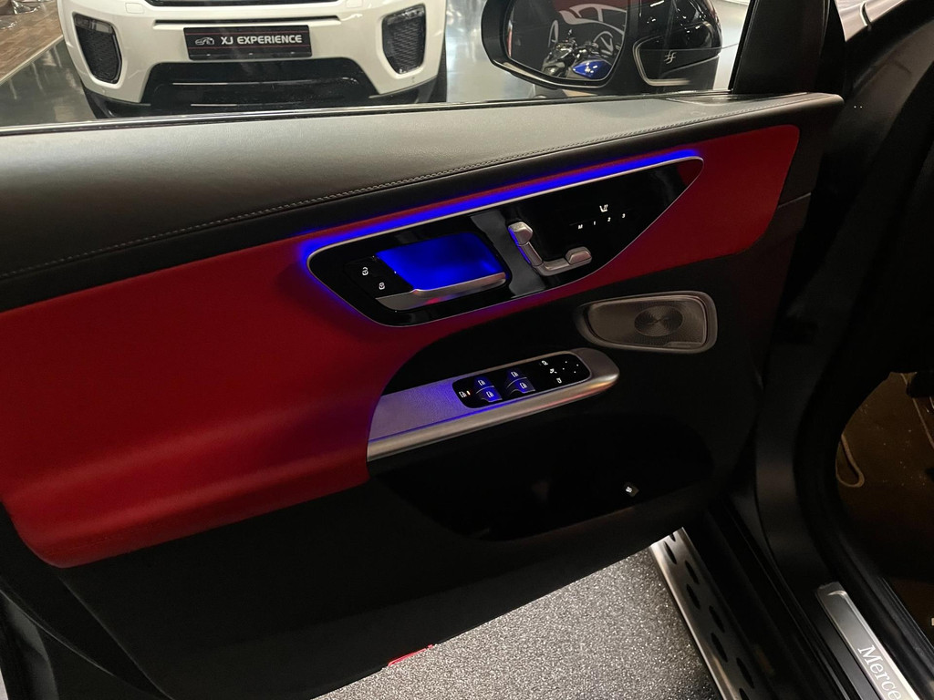 Mercedes-Benz GLC-klasse 300de 4MATIC AMG Line PANODAK HUD 34