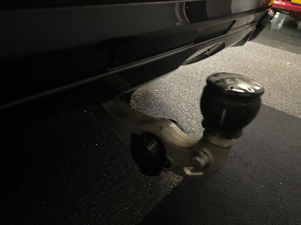 Mercedes-Benz GLC-klasse 300de 4MATIC AMG Line PANODAK HUD 74