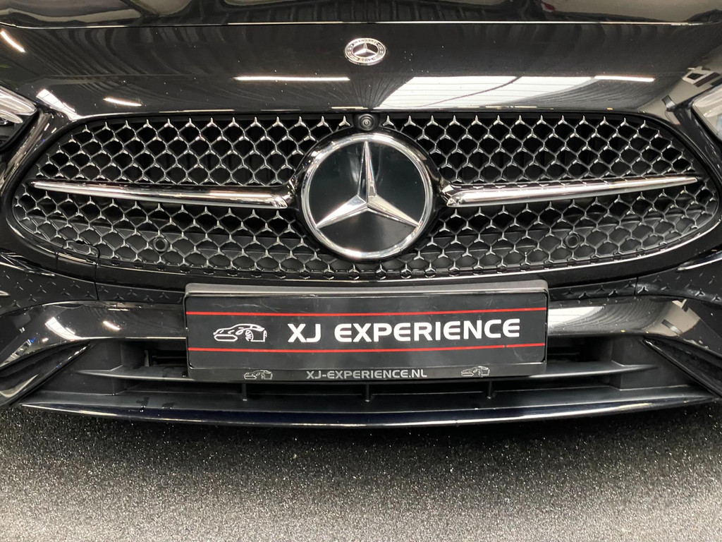 Mercedes-Benz CLE Cabriolet 200 AMG Line HUD NAVI 204PK 19