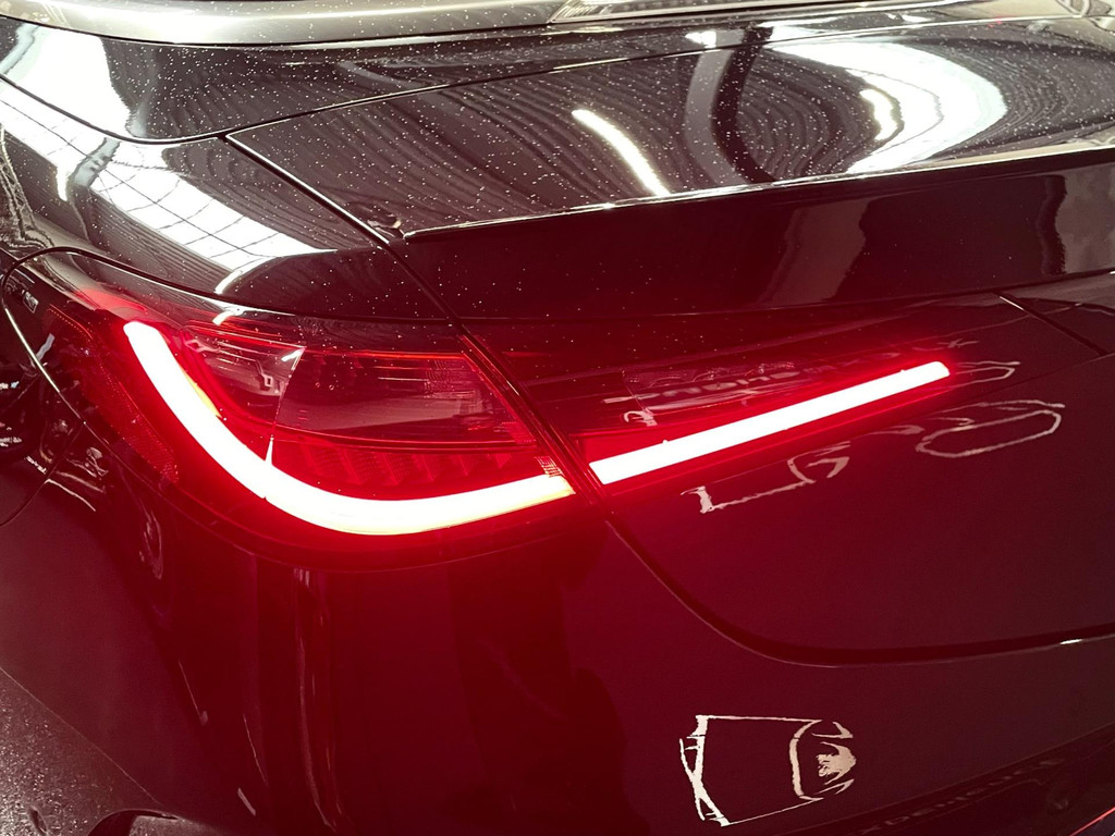 Mercedes-Benz CLE Cabriolet 200 AMG Line HUD NAVI 204PK 36