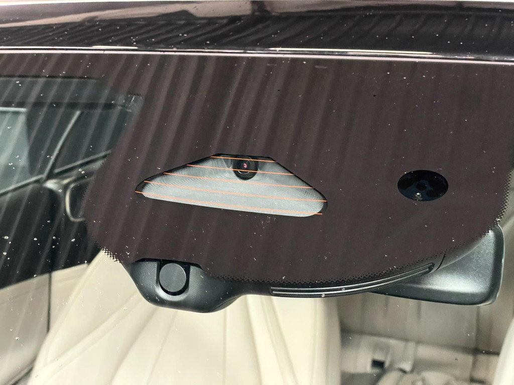 Mercedes-Benz CLE Cabriolet 200 AMG Line HUD NAVI 204PK 37