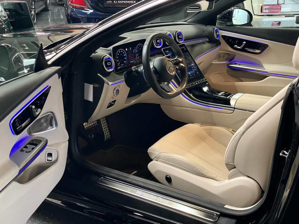 Mercedes-Benz CLE Cabriolet 200 AMG Line HUD NAVI 204PK 41
