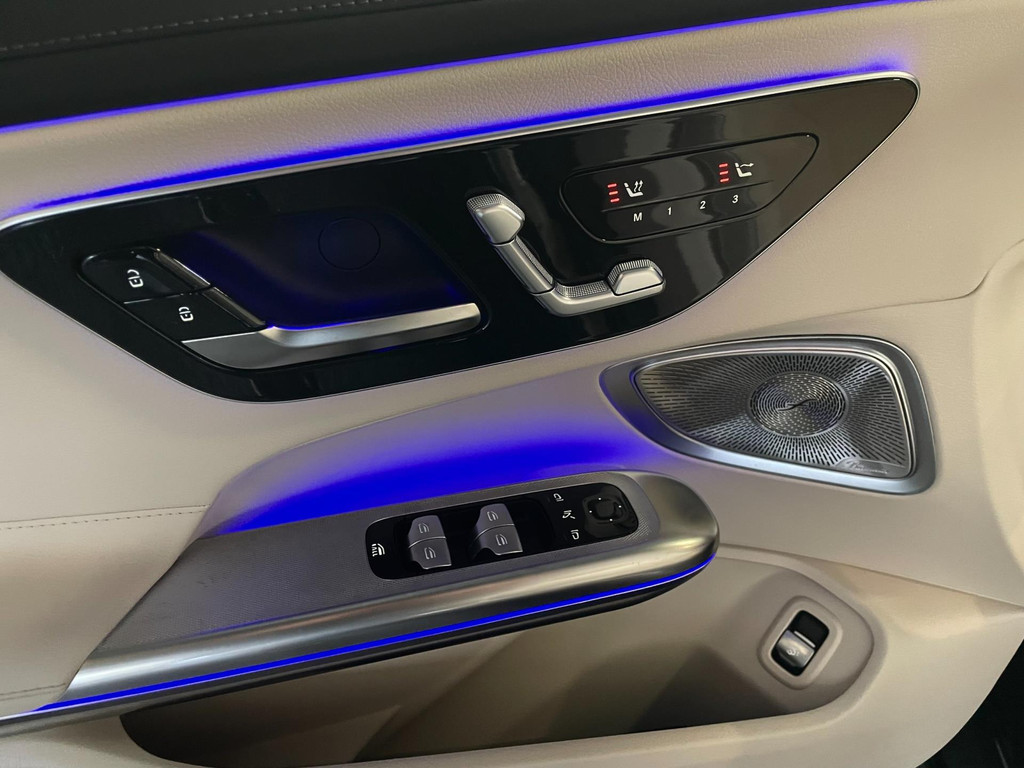 Mercedes-Benz CLE Cabriolet 200 AMG Line HUD NAVI 204PK 43