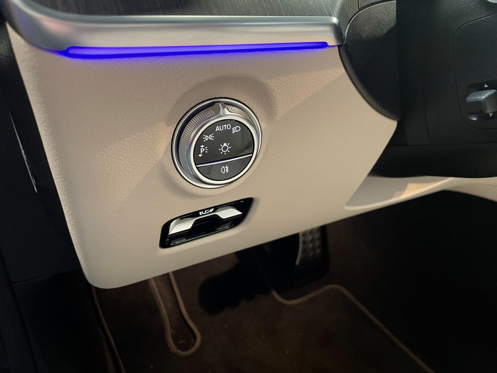 Mercedes-Benz CLE Cabriolet 200 AMG Line HUD NAVI 204PK 47