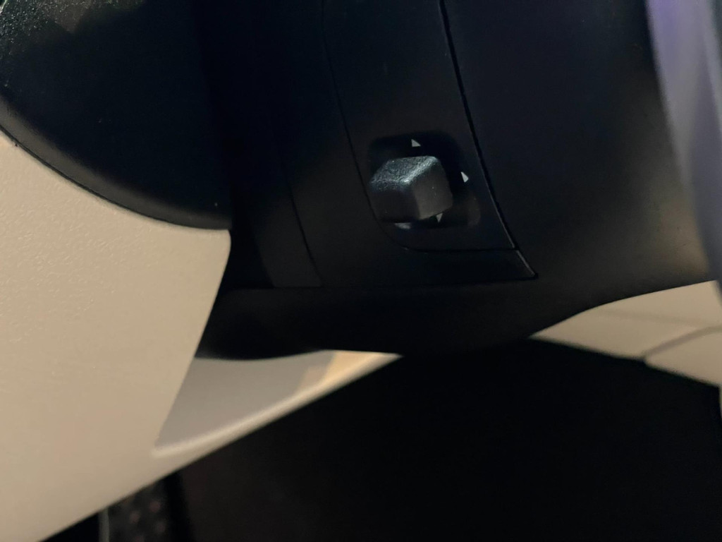 Mercedes-Benz CLE Cabriolet 200 AMG Line HUD NAVI 204PK 48