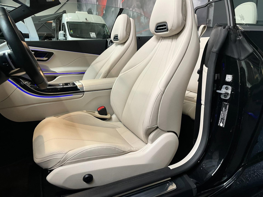 Mercedes-Benz CLE Cabriolet 200 AMG Line HUD NAVI 204PK 50