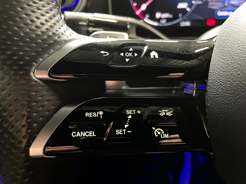 Mercedes-Benz CLE Cabriolet 200 AMG Line HUD NAVI 204PK 53