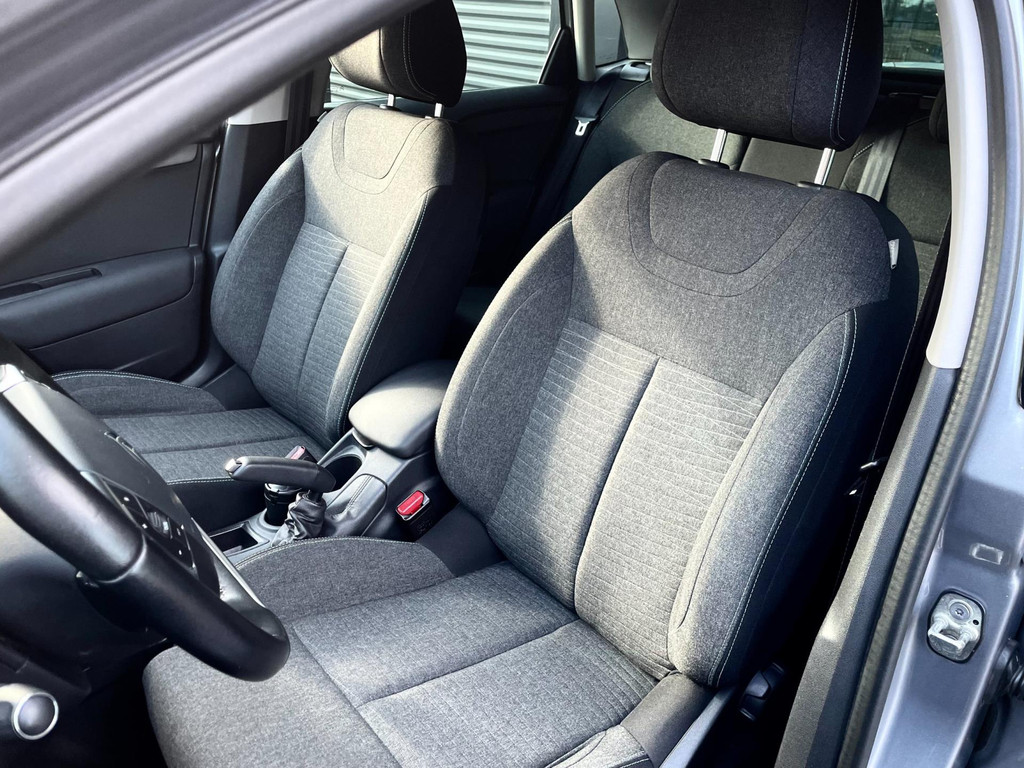 Citroen C4 1.2 PureTech Feel Collection AIRCO NAVI CRUISECTRL 27