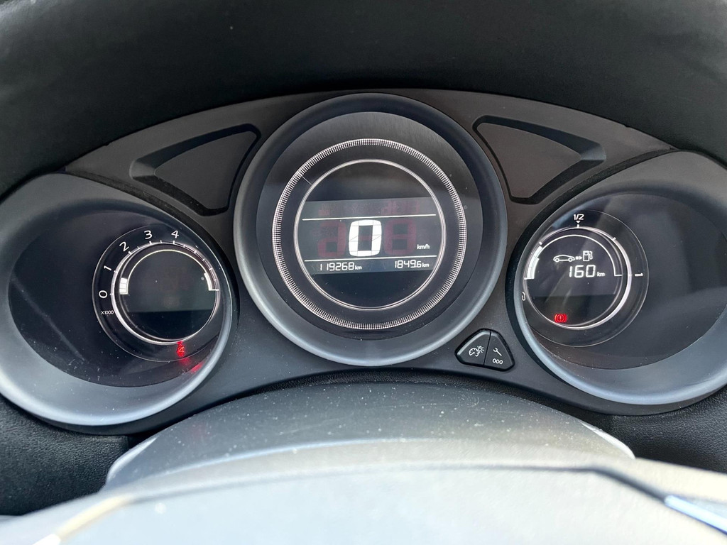 Citroen C4 1.2 PureTech Feel Collection AIRCO NAVI CRUISECTRL 32