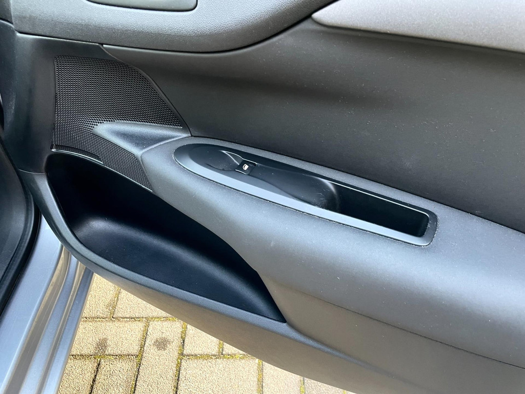 Citroen C4 1.2 PureTech Feel Collection AIRCO NAVI CRUISECTRL 50