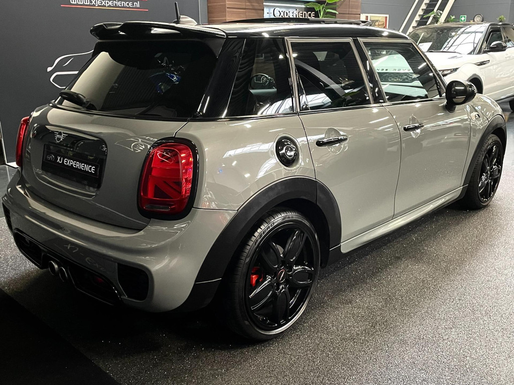 Mini Cooper S 2.0 JCW F1 H&K NAVIGATIE CARPLAY PANORAMADAK LEER CAMERA UNION JACK 11