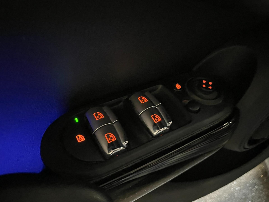 Mini Cooper S 2.0 JCW F1 H&K NAVIGATIE CARPLAY PANORAMADAK LEER CAMERA UNION JACK 35