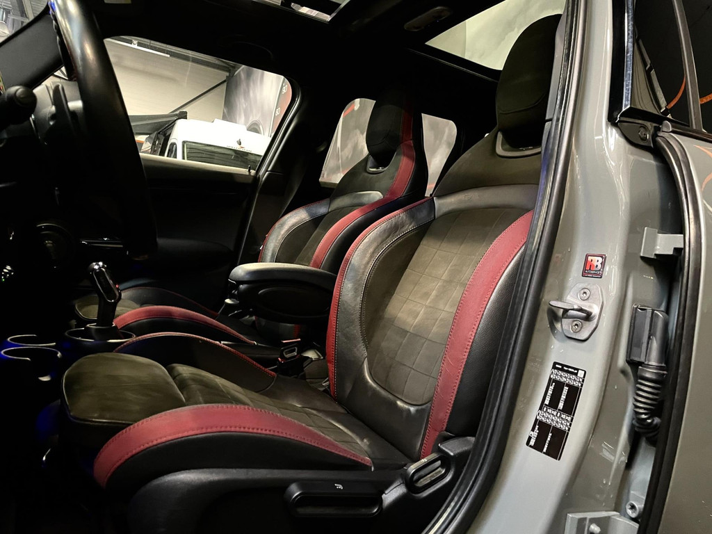 Mini Cooper S 2.0 JCW F1 H&K NAVIGATIE CARPLAY PANORAMADAK LEER CAMERA UNION JACK 39