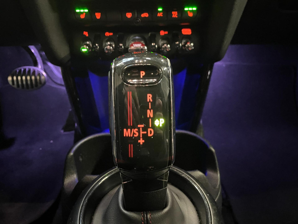 Mini Cooper S 2.0 JCW F1 H&K NAVIGATIE CARPLAY PANORAMADAK LEER CAMERA UNION JACK 63