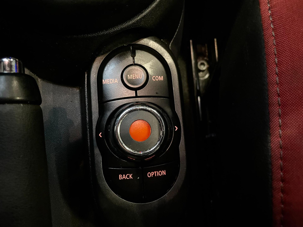 Mini Cooper S 2.0 JCW F1 H&K NAVIGATIE CARPLAY PANORAMADAK LEER CAMERA UNION JACK 64