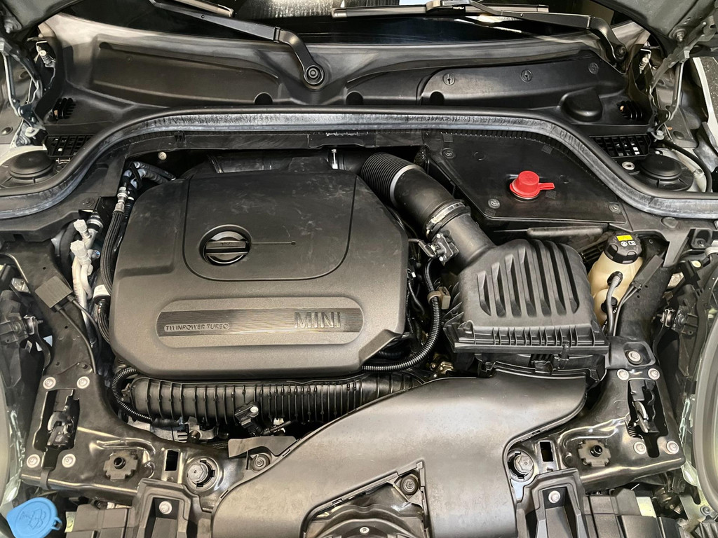 Mini Cooper S 2.0 JCW F1 H&K NAVIGATIE CARPLAY PANORAMADAK LEER CAMERA UNION JACK 66