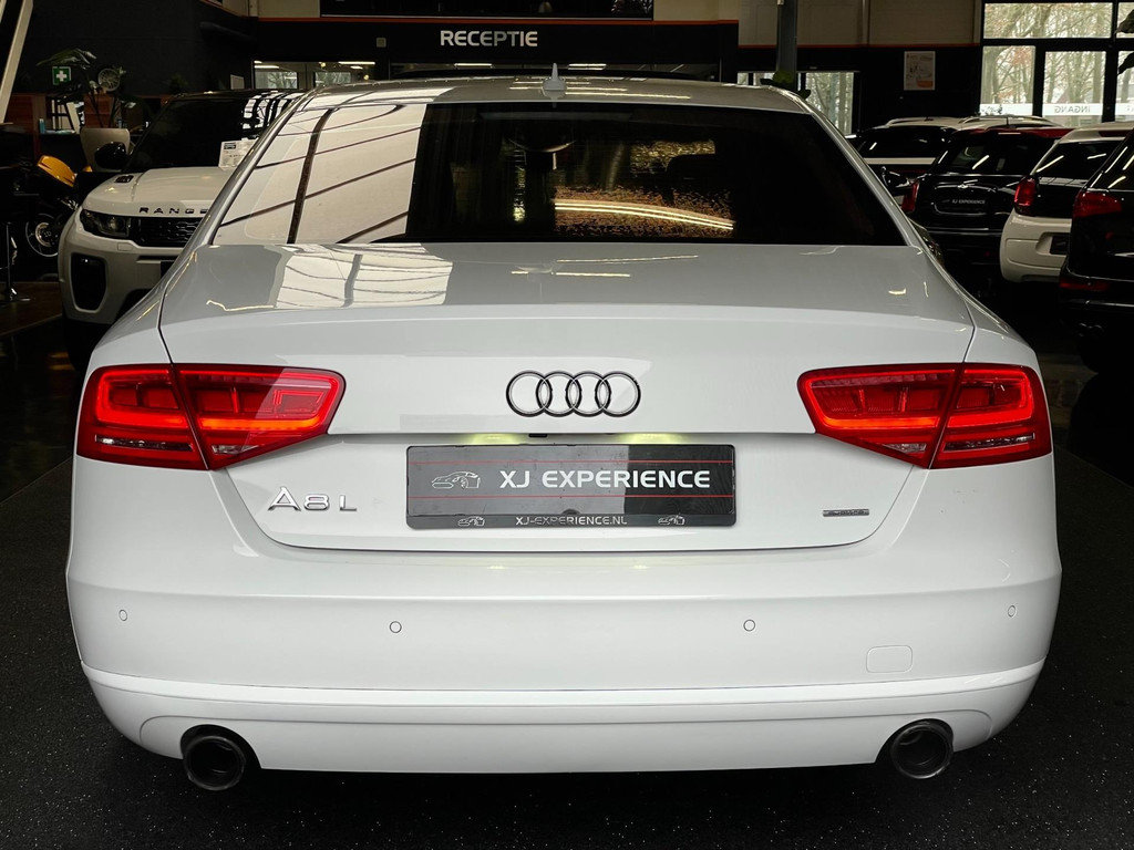 Audi A8 4.2 FSI quattro Lang Exclusive*Panoramadak*Massage*Lage KM*Export*Bomvol! 4