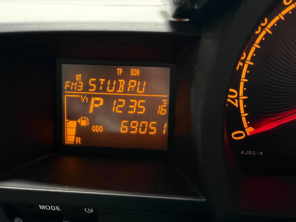 Toyota IQ 1.0 VVTi Comfort AUTOMAAT AIRCO ECC LMV 70 PK 32