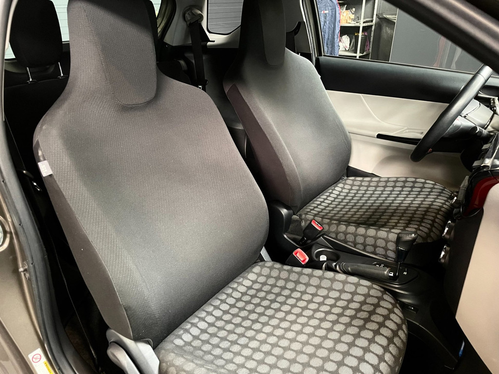 Toyota IQ 1.0 VVTi Comfort AUTOMAAT AIRCO ECC LMV 70 PK 42