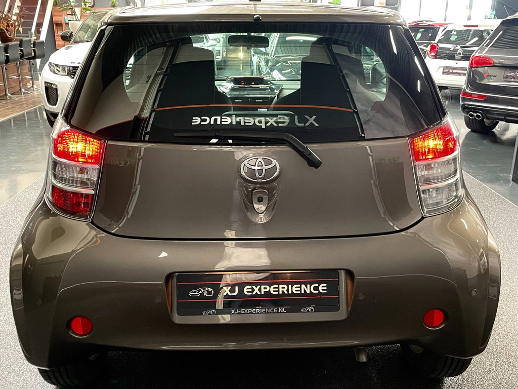 Toyota IQ 1.0 VVTi Comfort AUTOMAAT AIRCO ECC LMV 70 PK 6