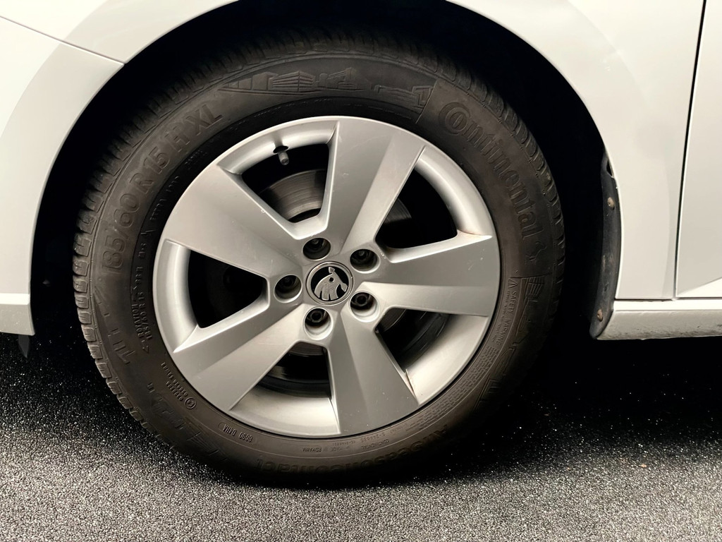 Skoda Fabia Combi 1.0 TSI Clever AIRCO NAVI CARPLAY CRUISE NAP STOELVERWARMING 14