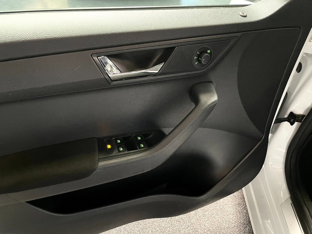 Skoda Fabia Combi 1.0 TSI Clever AIRCO NAVI CARPLAY CRUISE NAP STOELVERWARMING 27