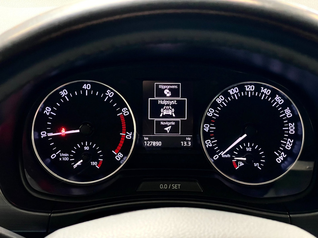 Skoda Fabia Combi 1.0 TSI Clever AIRCO NAVI CARPLAY CRUISE NAP STOELVERWARMING 35