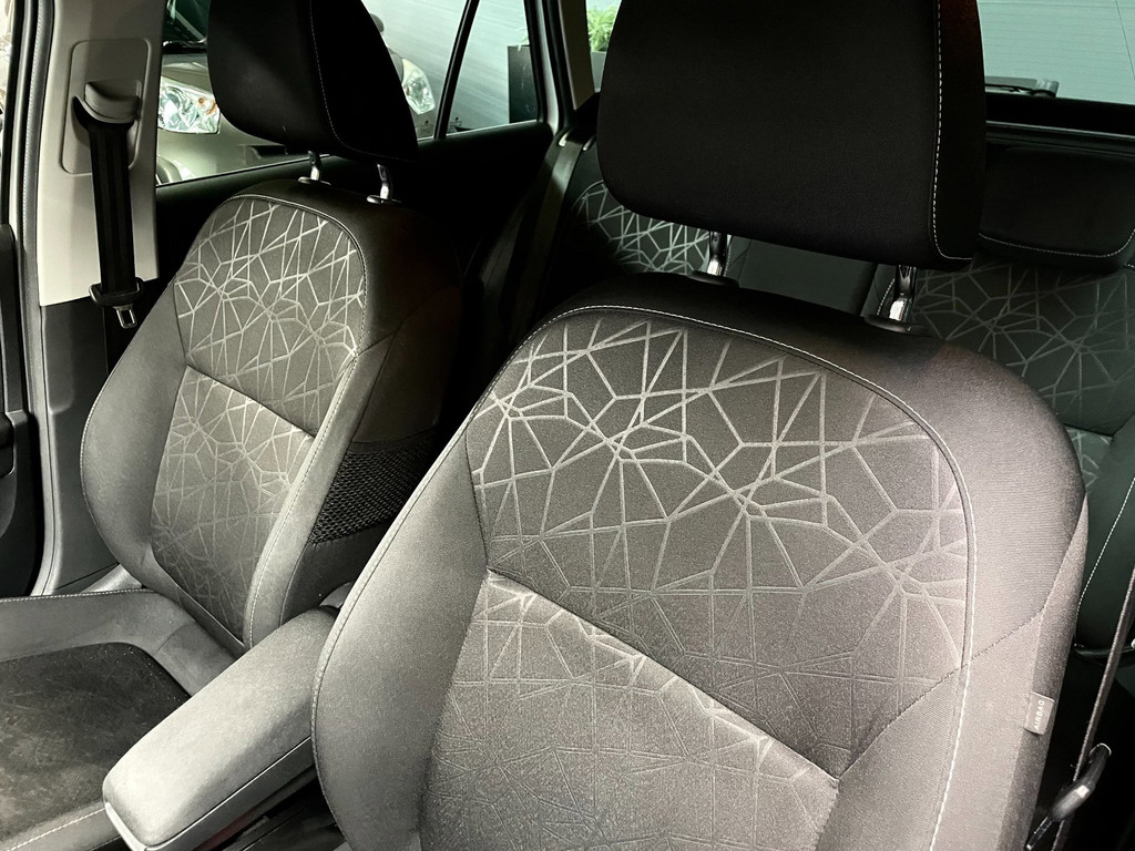 Skoda Fabia Combi 1.0 TSI Clever AIRCO NAVI CARPLAY CRUISE NAP STOELVERWARMING 39