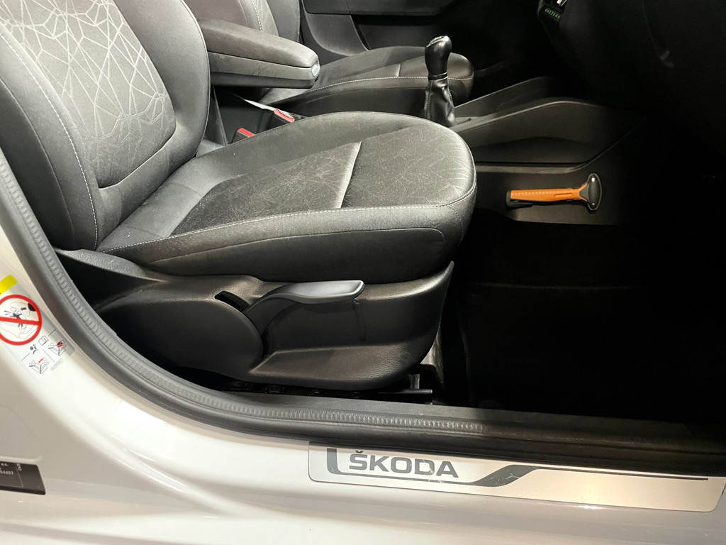 Skoda Fabia Combi 1.0 TSI Clever AIRCO NAVI CARPLAY CRUISE NAP STOELVERWARMING 55