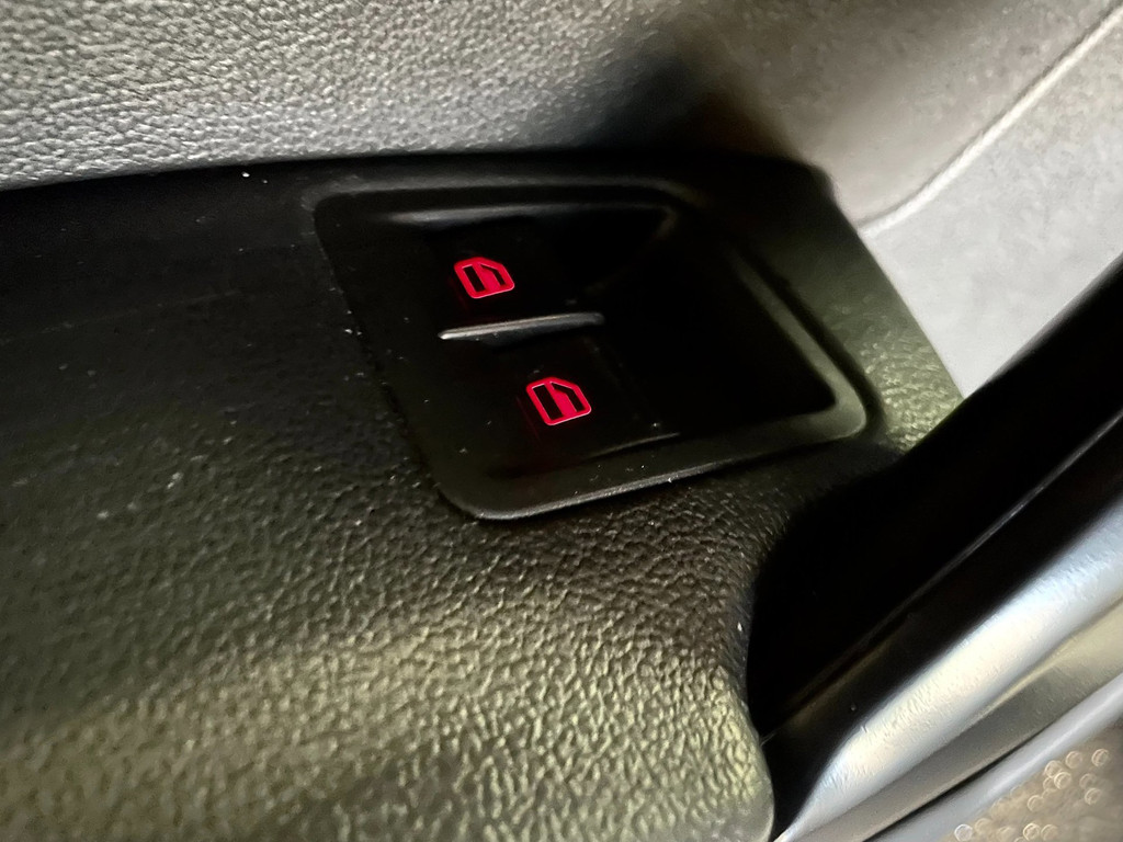 Volkswagen Caddy 2.0 TDI L1H1 180 PK Highline NAVI CARPLAY MAXTON DESIGN 18