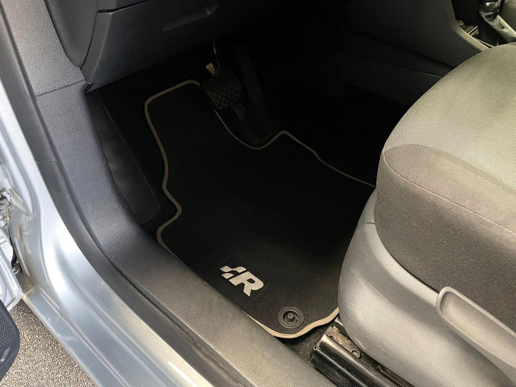 Volkswagen Caddy 2.0 TDI L1H1 180 PK Highline NAVI CARPLAY MAXTON DESIGN 18