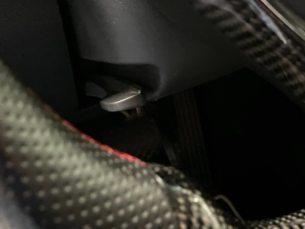 Volkswagen Caddy 2.0 TDI L1H1 180 PK Highline NAVI CARPLAY MAXTON DESIGN 18