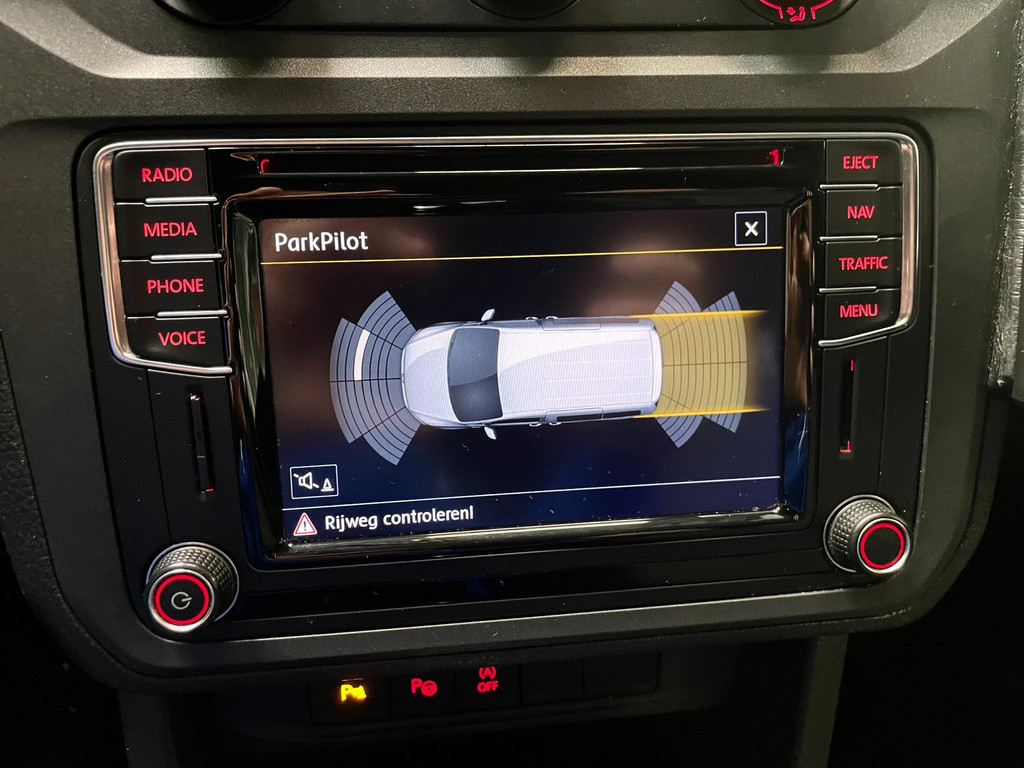 Volkswagen Caddy 2.0 TDI L1H1 180 PK Highline NAVI CARPLAY MAXTON DESIGN 18