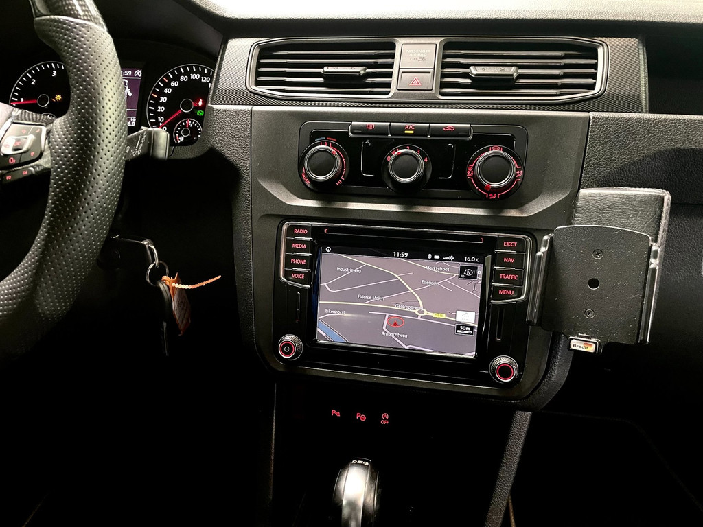 Volkswagen Caddy 2.0 TDI L1H1 180 PK Highline NAVI CARPLAY MAXTON DESIGN 18