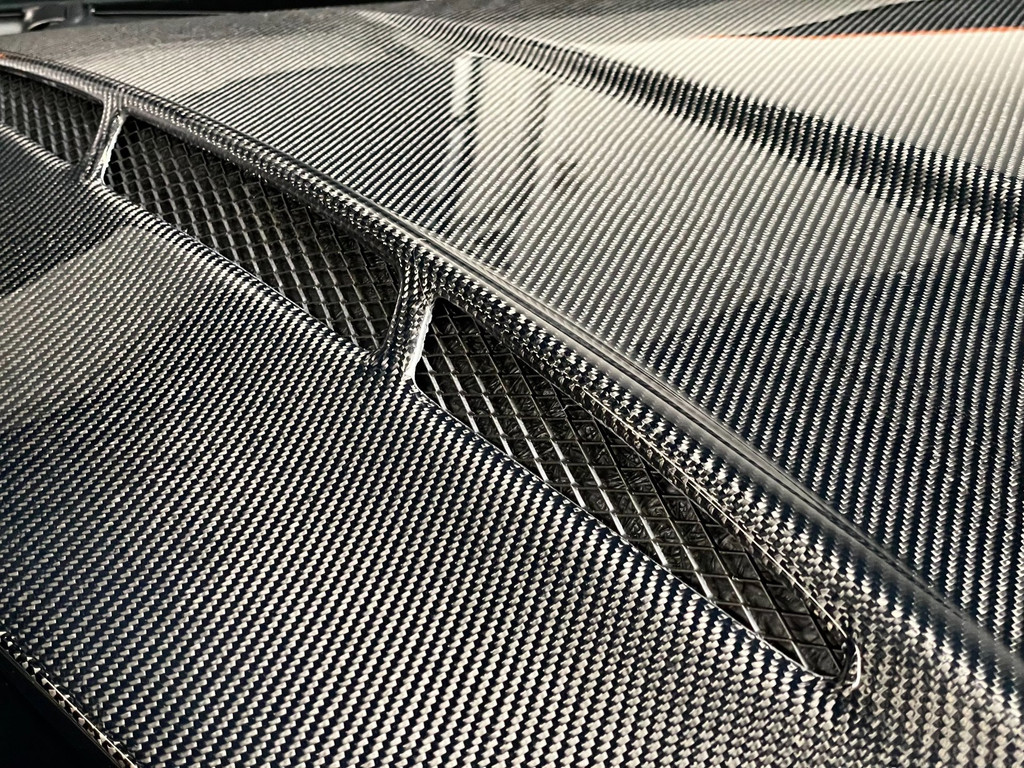 Porsche Cayenne 4.8 Turbo HAMANN Fi UITLAAT GLASDAK CARBON 22