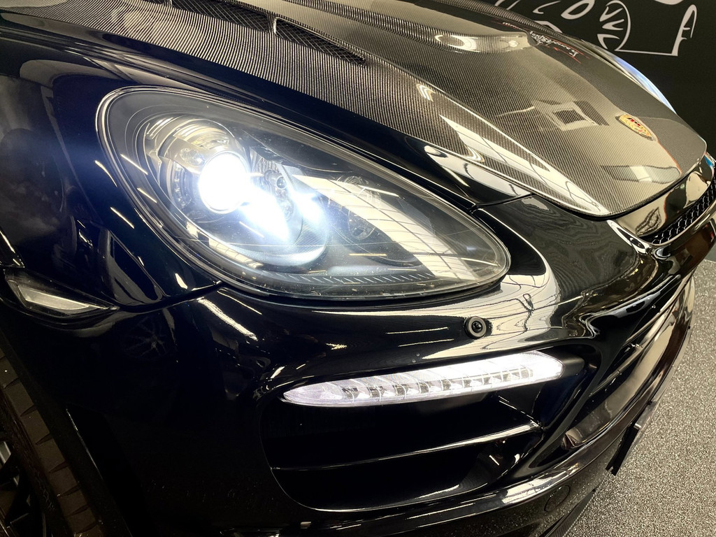 Porsche Cayenne 4.8 Turbo HAMANN Fi UITLAAT GLASDAK CARBON 22