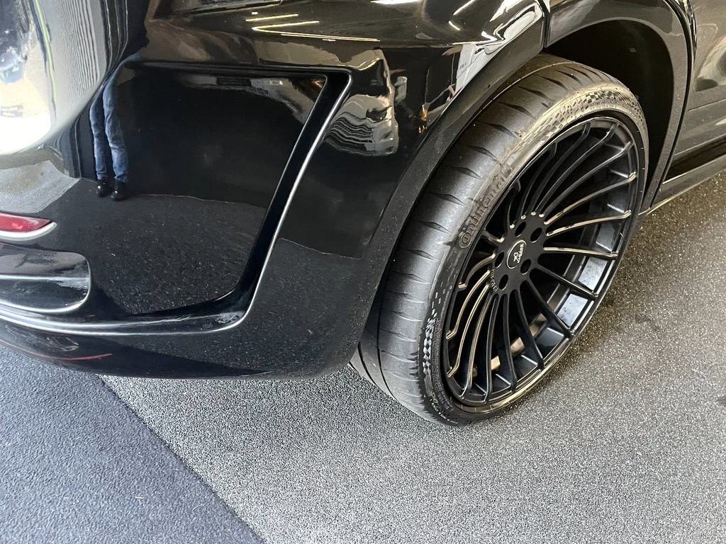 Porsche Cayenne 4.8 Turbo HAMANN Fi UITLAAT GLASDAK CARBON 22
