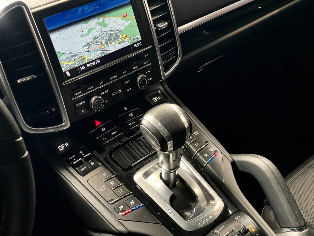 Porsche Cayenne 4.8 Turbo HAMANN Fi UITLAAT GLASDAK CARBON 22
