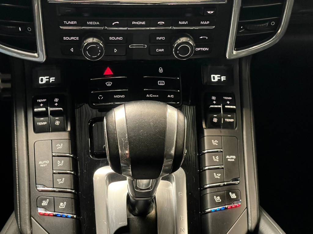 Porsche Cayenne 4.8 Turbo HAMANN Fi UITLAAT GLASDAK CARBON 22