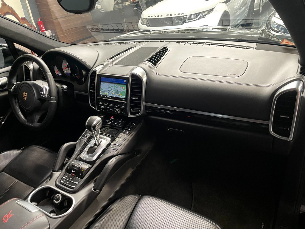 Porsche Cayenne 4.8 Turbo HAMANN Fi UITLAAT GLASDAK CARBON 22