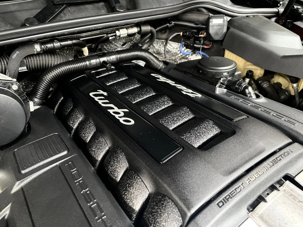 Porsche Cayenne 4.8 Turbo HAMANN Fi UITLAAT GLASDAK CARBON 22