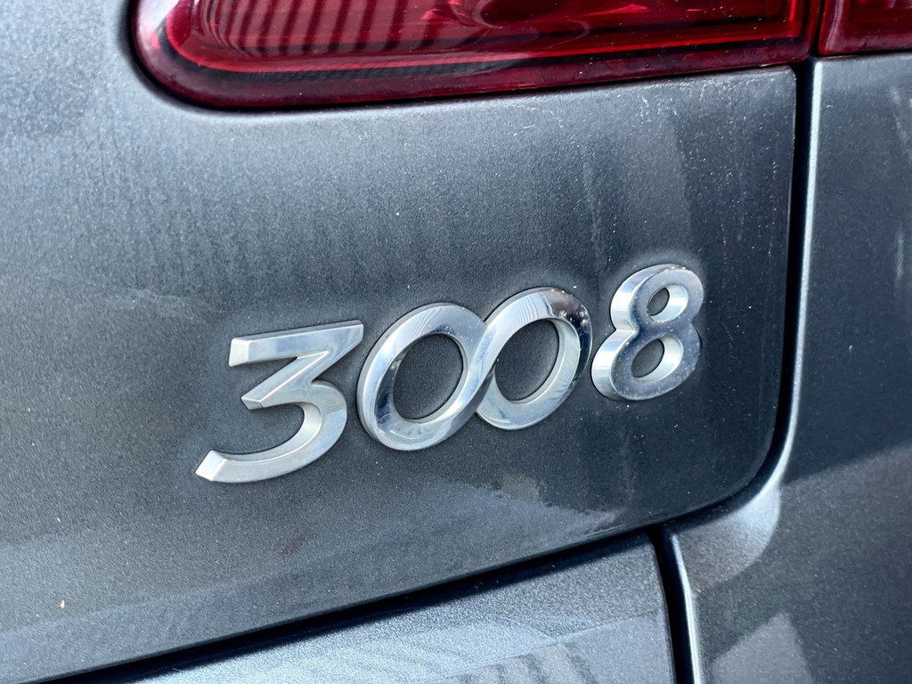 Peugeot 3008 2.0 HDi HYbrid4 Blue Lease 16