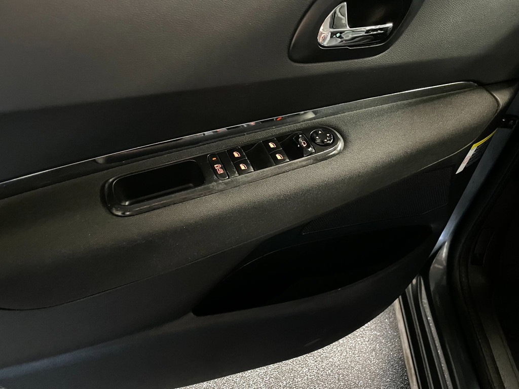 Peugeot 3008 2.0 HDi HYbrid4 Blue Lease 30