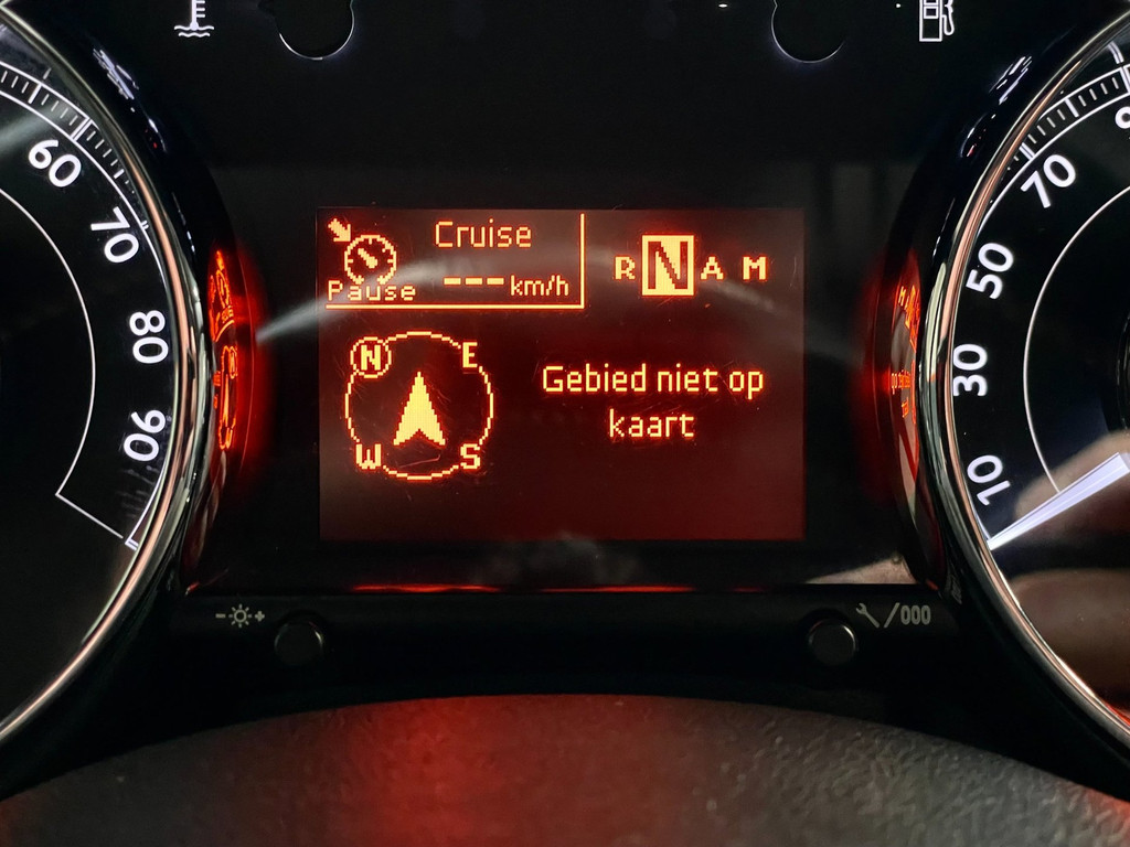 Peugeot 3008 2.0 HDi HYbrid4 Blue Lease 49