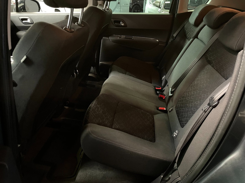 Peugeot 3008 2.0 HDi HYbrid4 Blue Lease 56